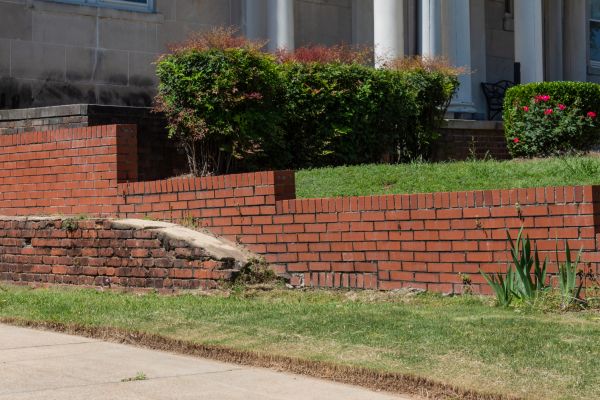 Retaining Wall Cleaning in Binghamton